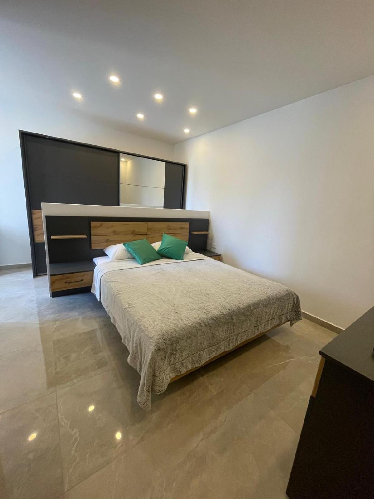 OpenView Apartment Marsaxlokk