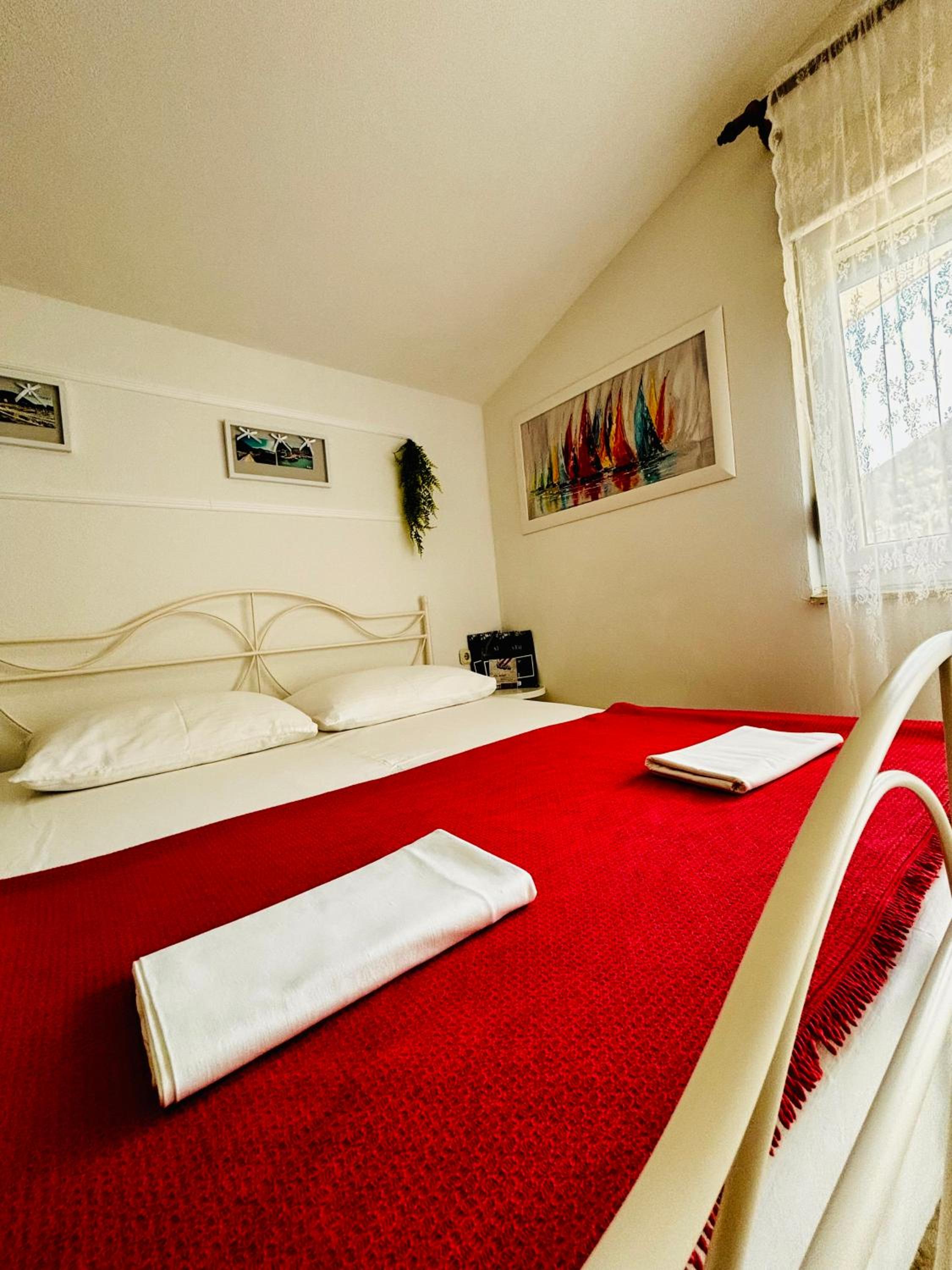 Apartmani Mirjana
