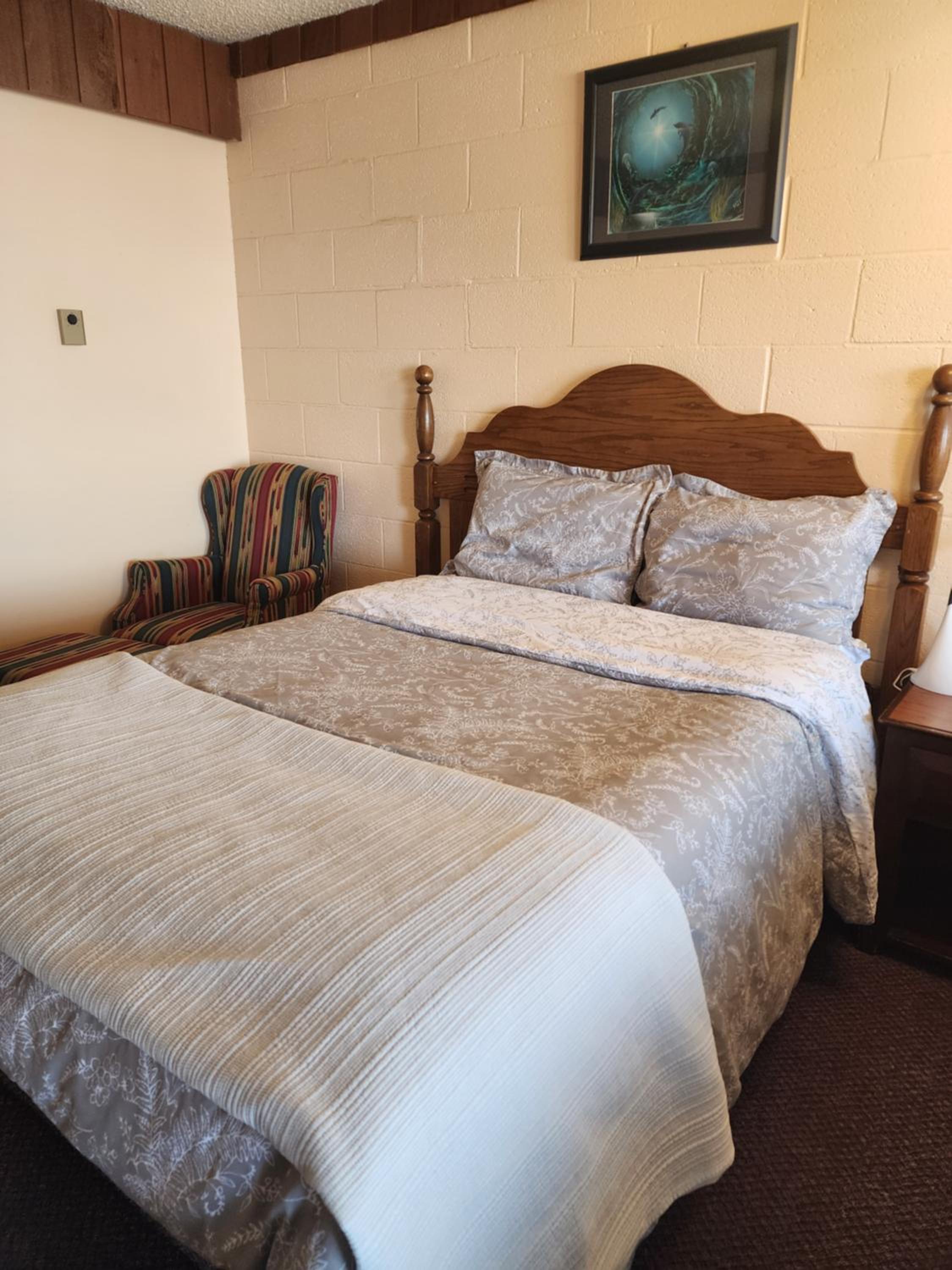 Cedar Villa Motel