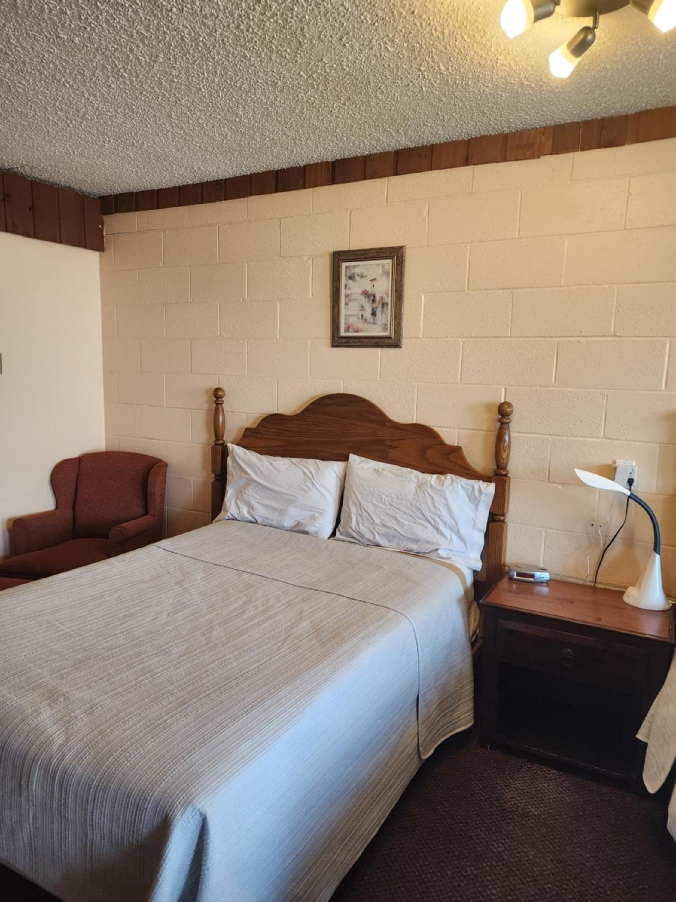 Cedar Villa Motel