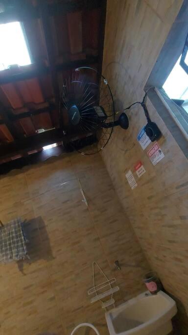 Pé na areia 3 mercados na rua centro de Mongaguá