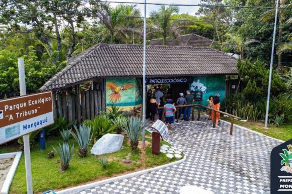 Pé na areia 3 mercados na rua centro de Mongaguá
