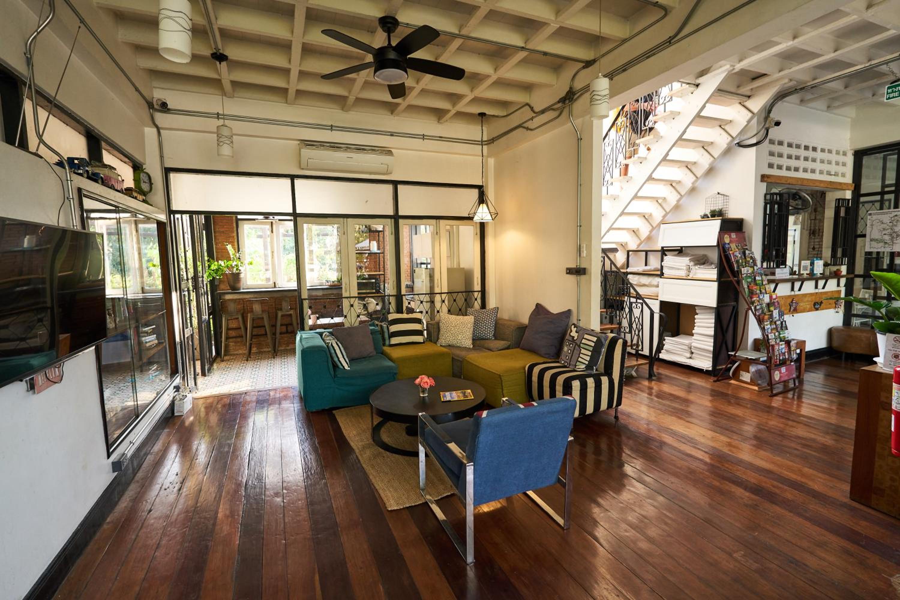 lounge