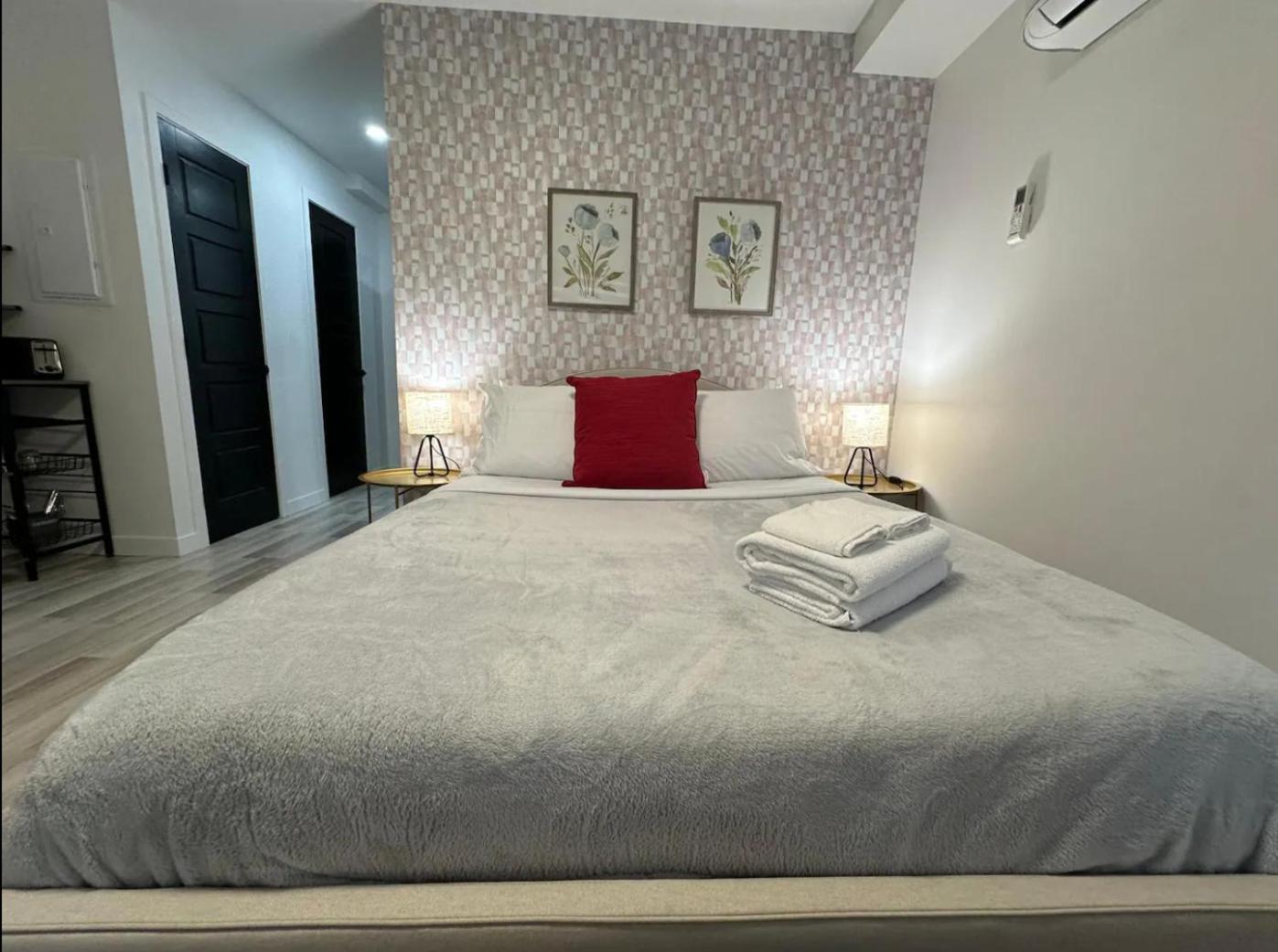 Le Rêve Montréal! New & Modern! Easy Access Downtown & Attractions!