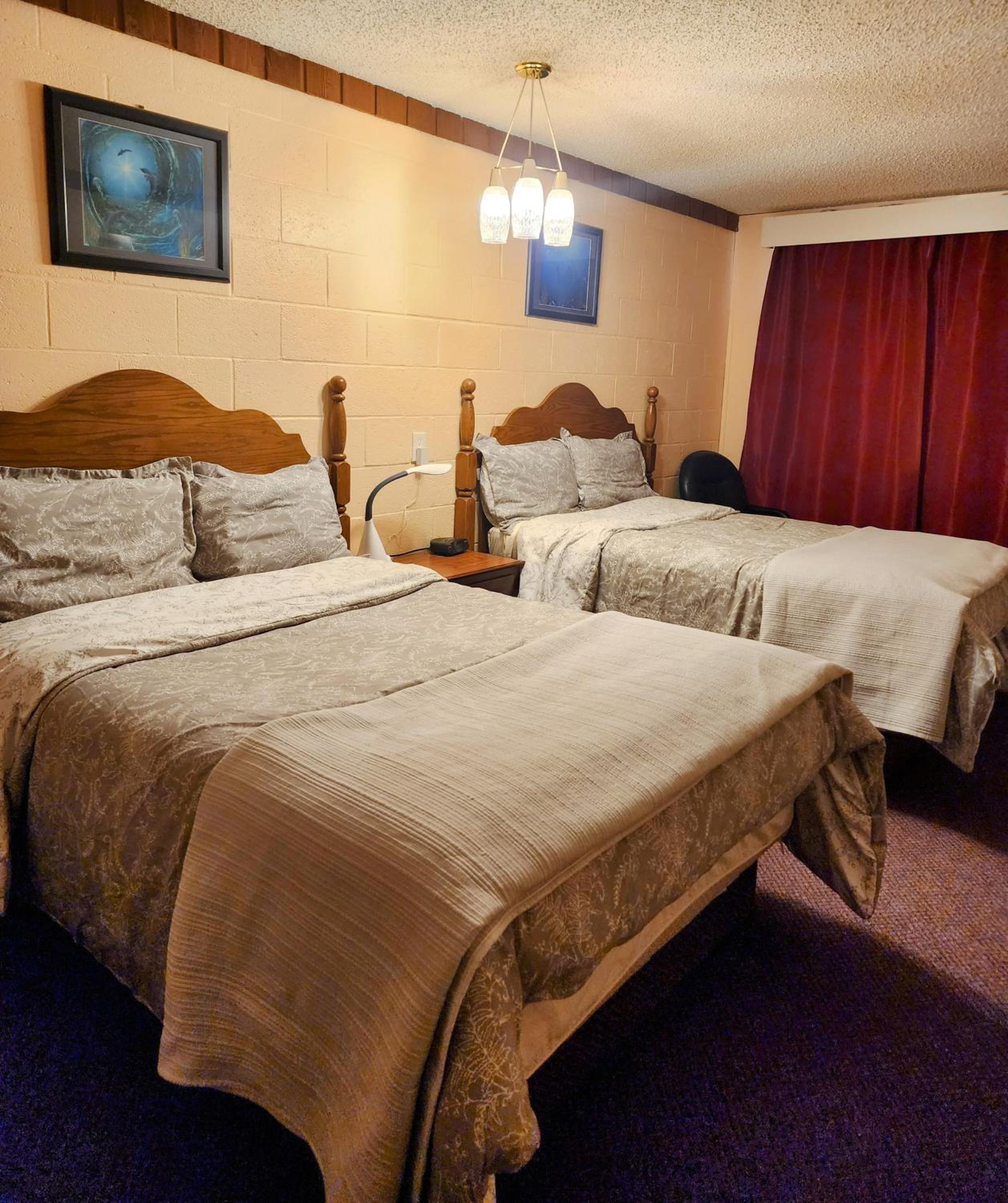 Cedar Villa Motel