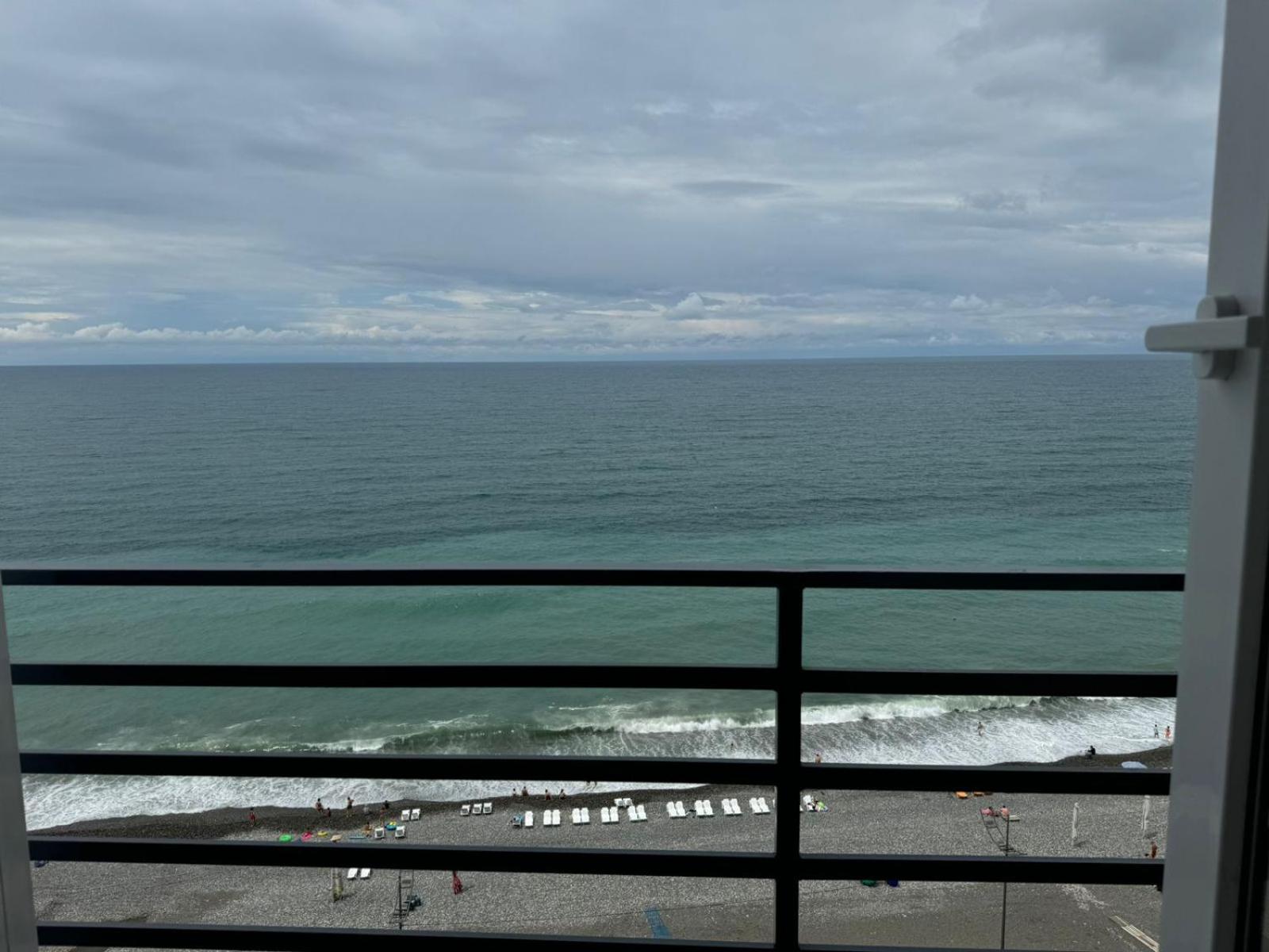 Zura's sea view apartment #1 view 2