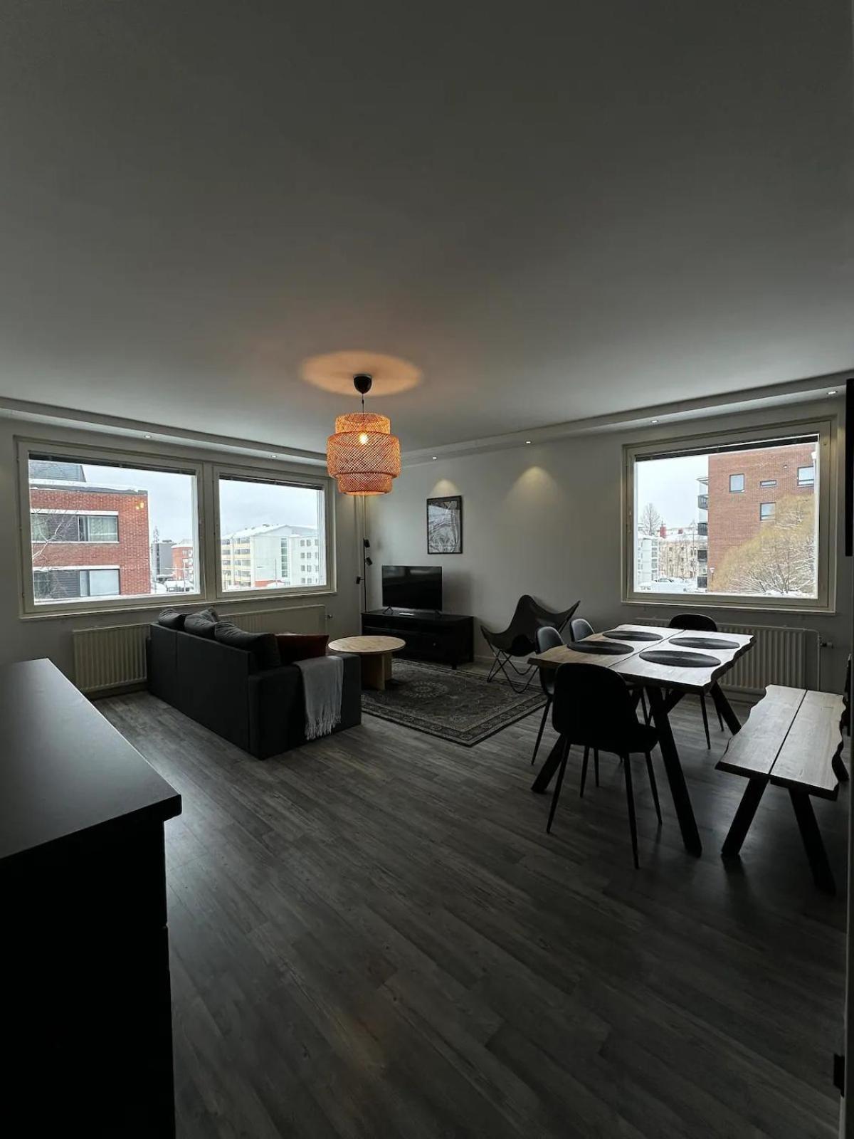 Arctic Corner Apartment with Jacuzzi