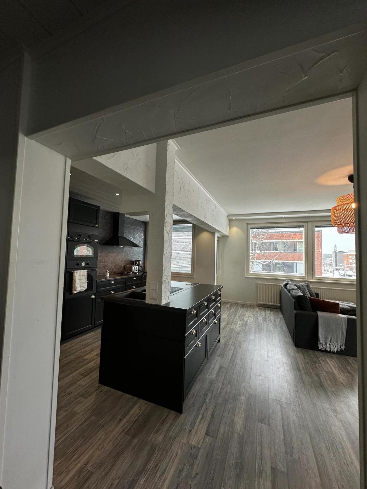 Arctic Corner Apartment with Jacuzzi