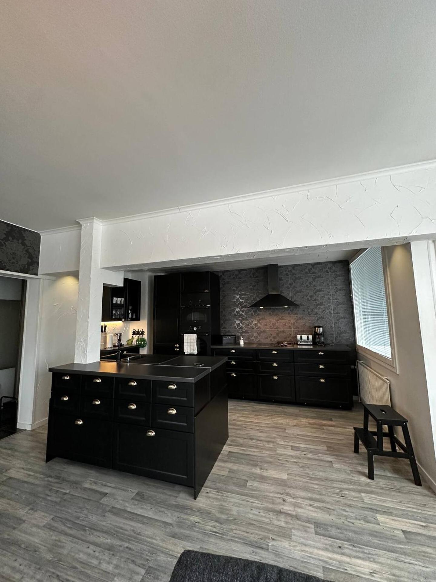 Arctic Corner Apartment with Jacuzzi