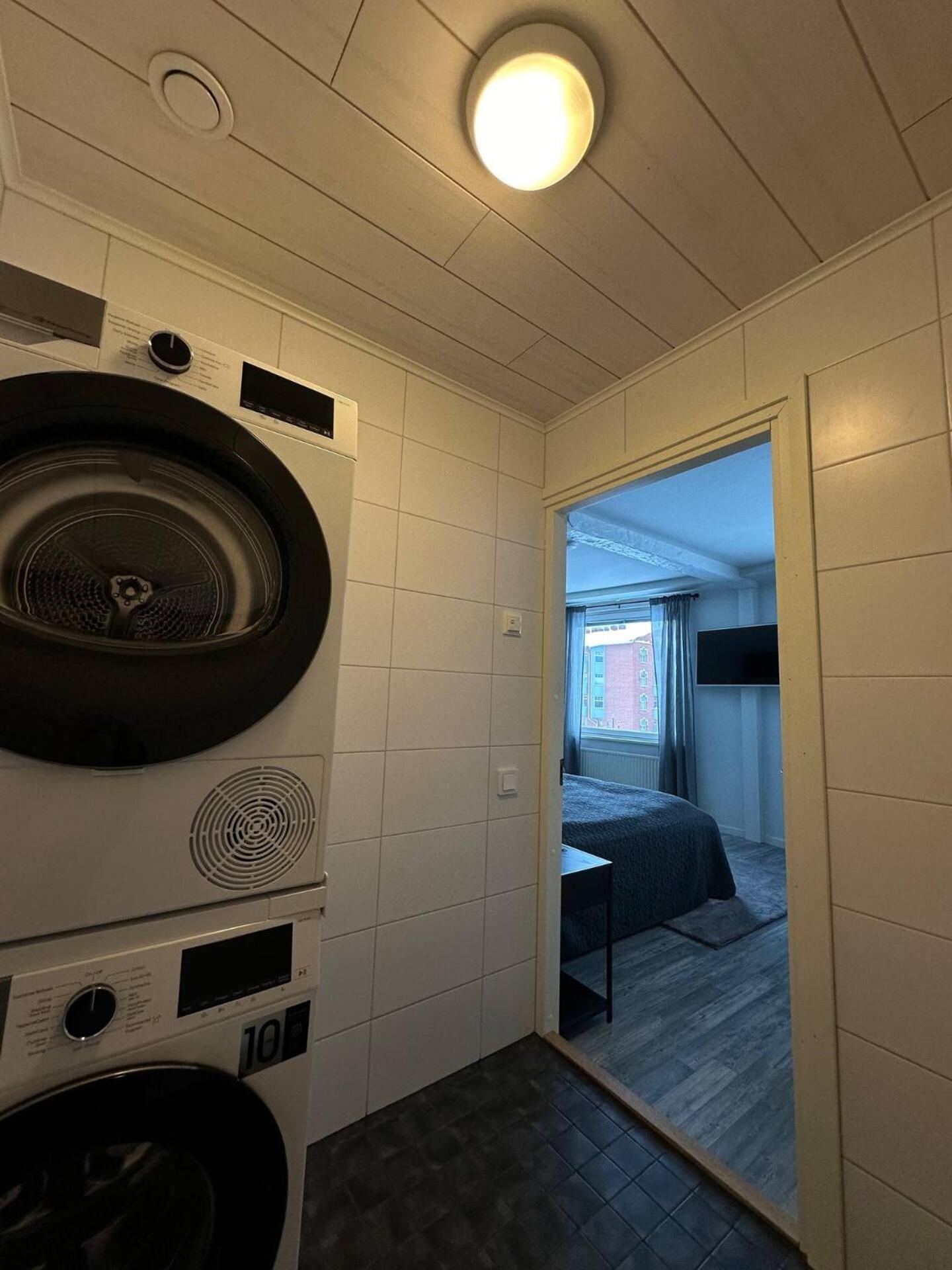 Arctic Corner Apartment with Jacuzzi