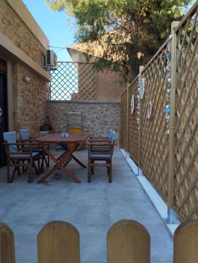 plytra house