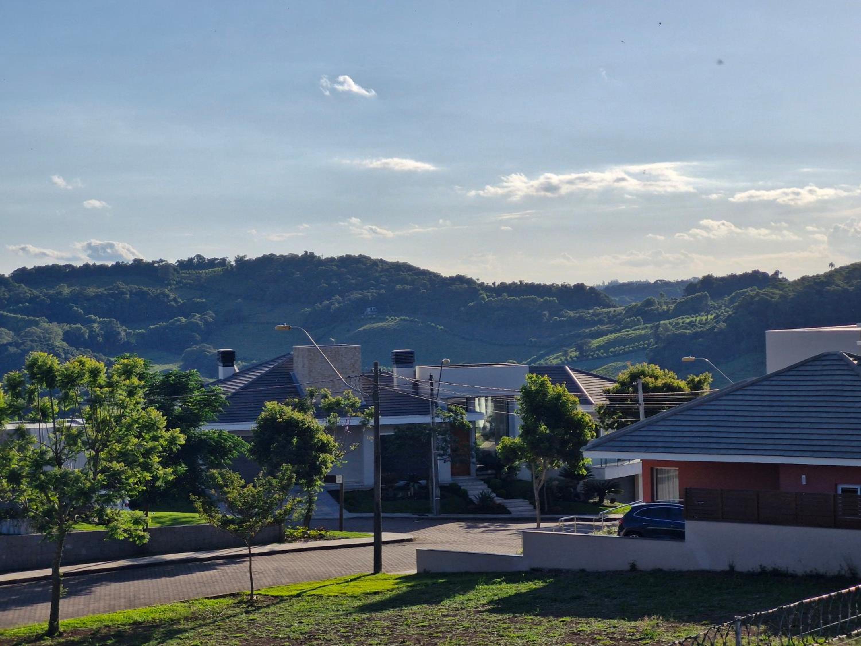 Residência Vista Vale Vinhedos!