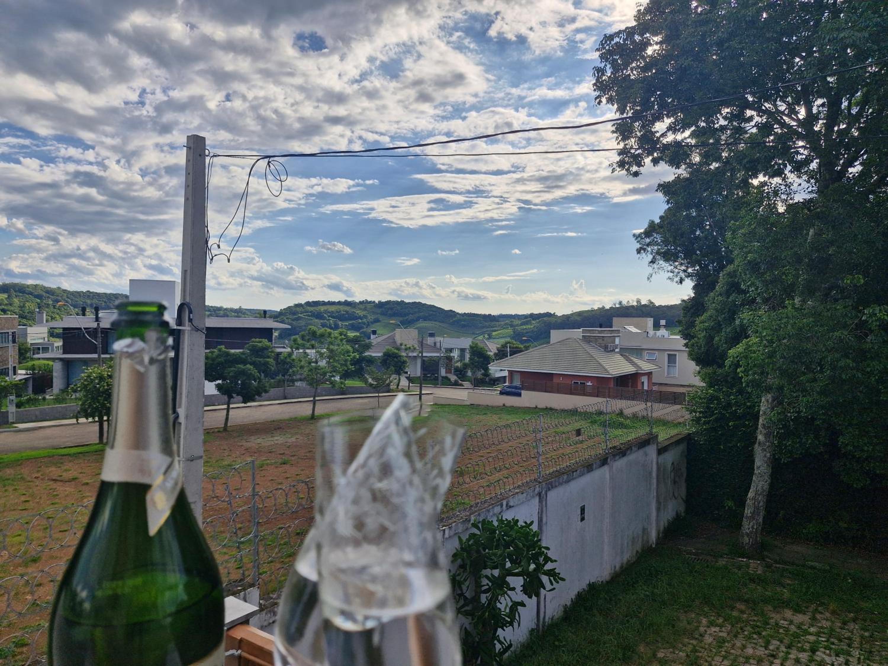 Residência Vista Vale Vinhedos!