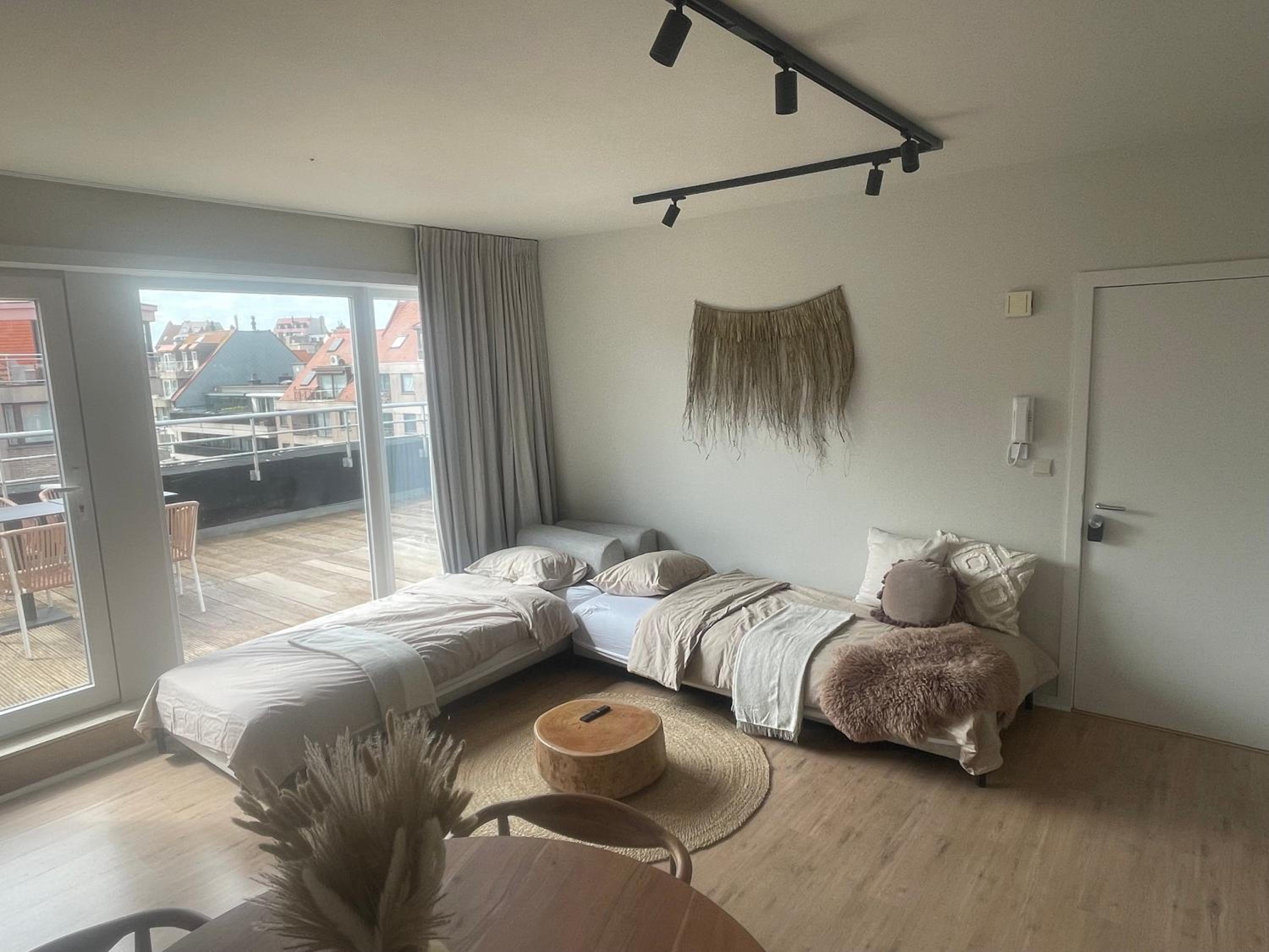 Hoy Suite - Penthouse in the Heart of Knokke-Heist