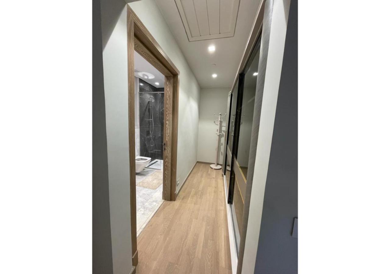 ELITE Skyline 3BR - Aeon Towers view 3
