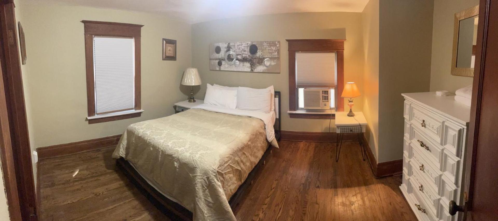 Exceptionally Close to the Falls Amazing Location & Complimentary Breakfast Delivered Daily to the Rental