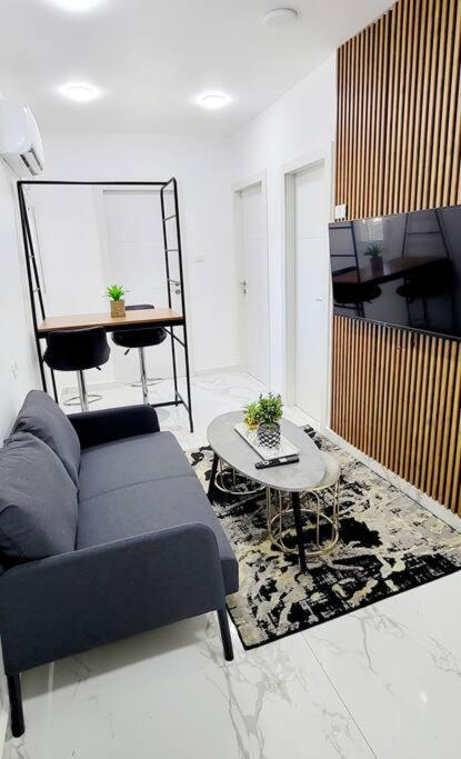 Modern Apartment in Ramat Gan Next to Sheba view 5