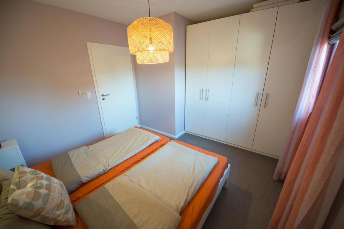 Kleiner Sundblick – Ferienwohnung in Lemkenhafen