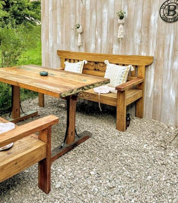 Style Boho Reethaus Wohnung mit SUP und Kanu