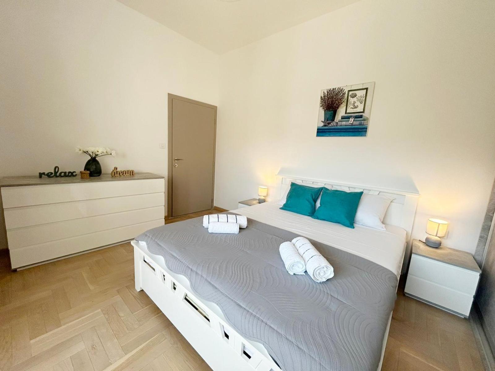 The Circle Apartment