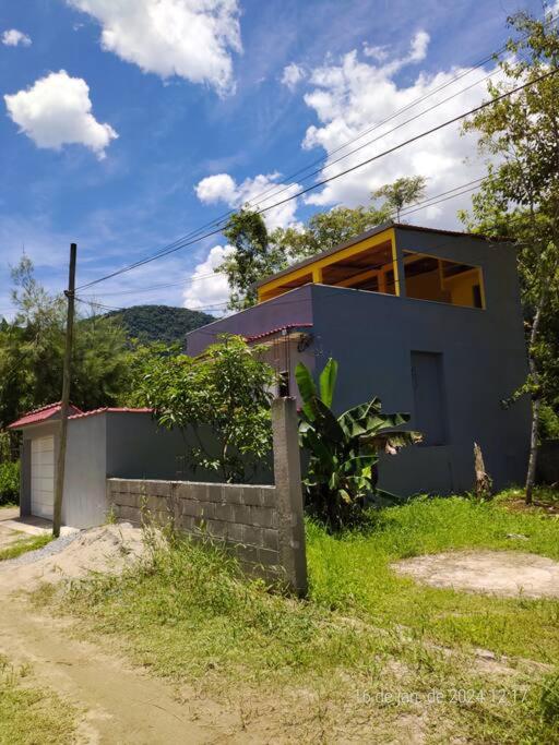 Casa, terraço amplo, até 8 pessoas