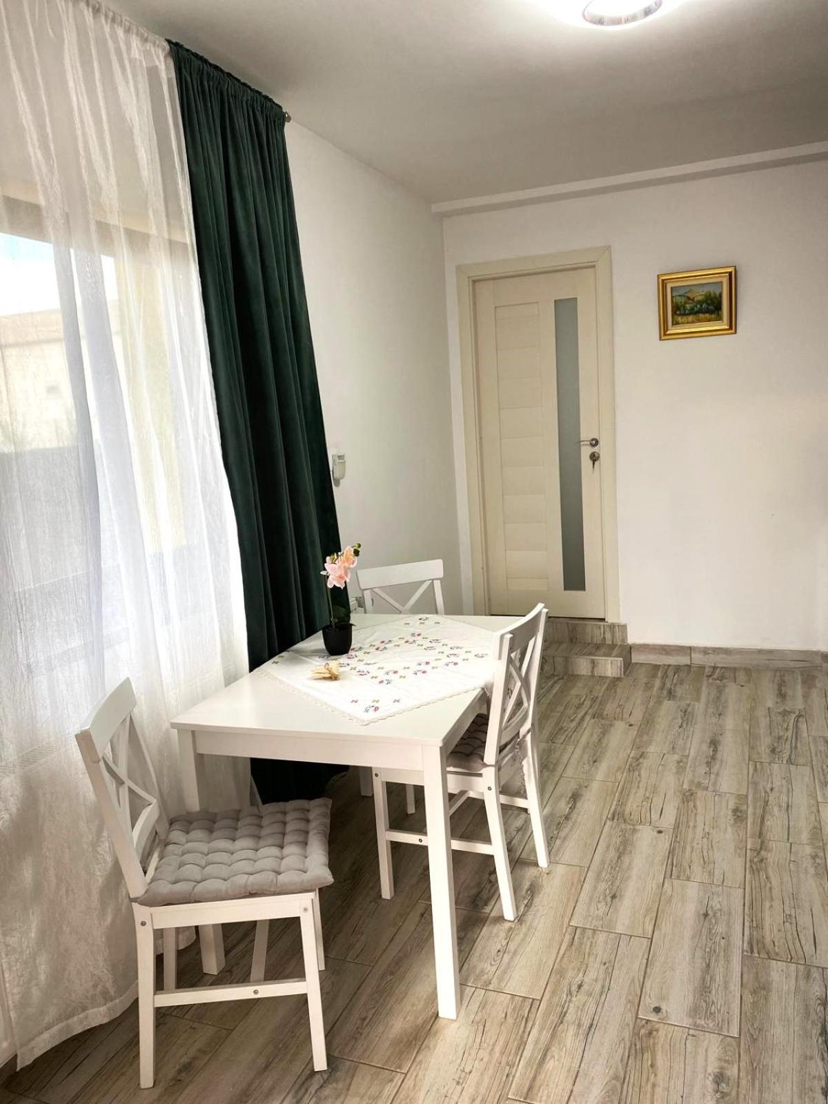 Vila Suveranii
