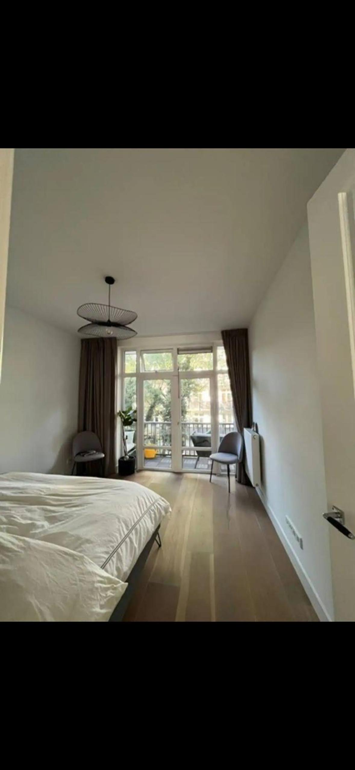 Fully renovated two bedroom apartment in the centre of Amsterdam