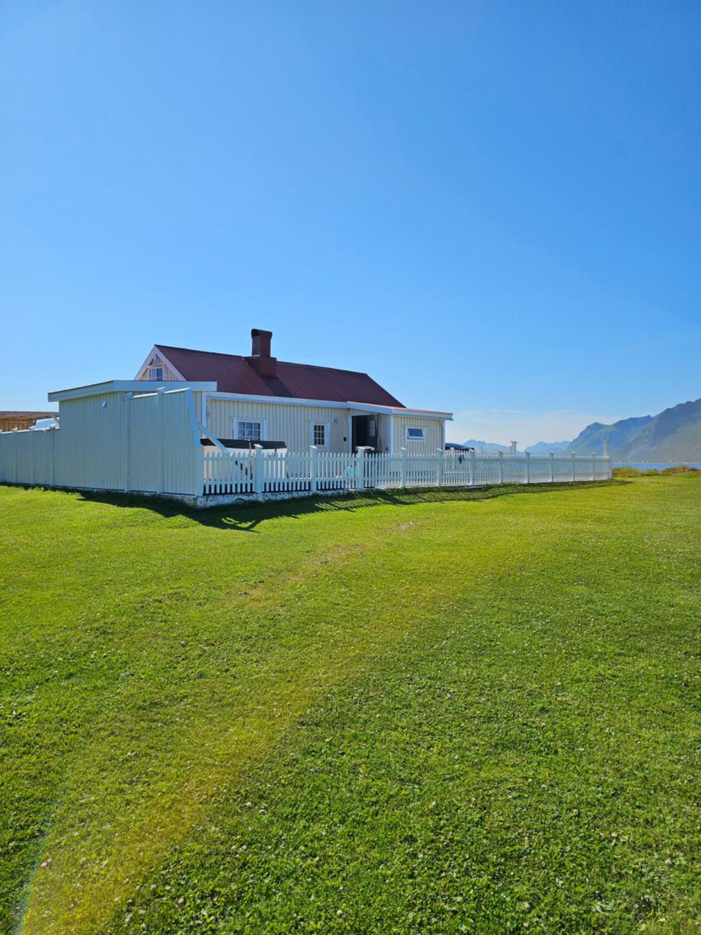 Fishermans Lodge Lofoten view 3