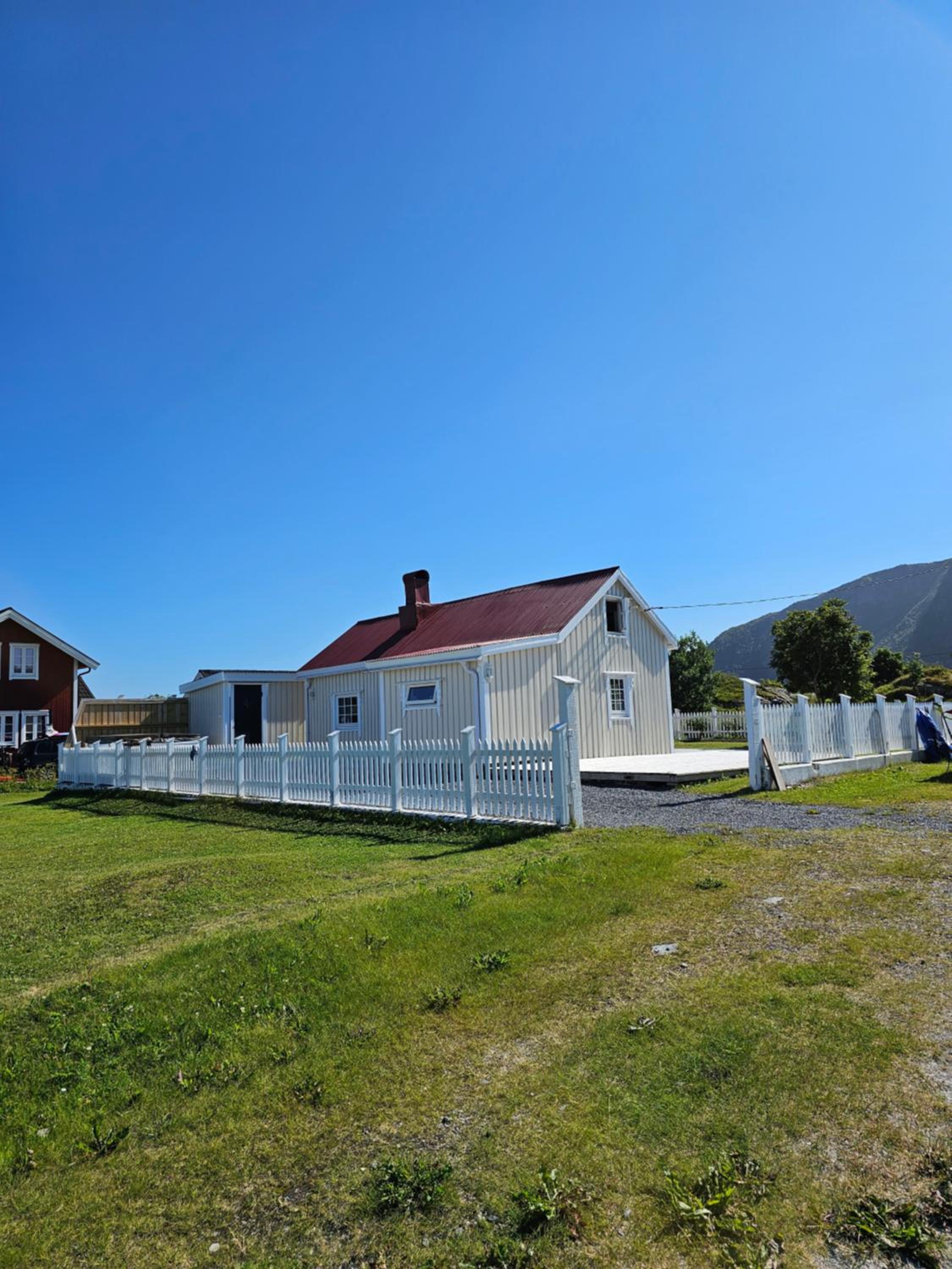 Fishermans Lodge Lofoten view 4
