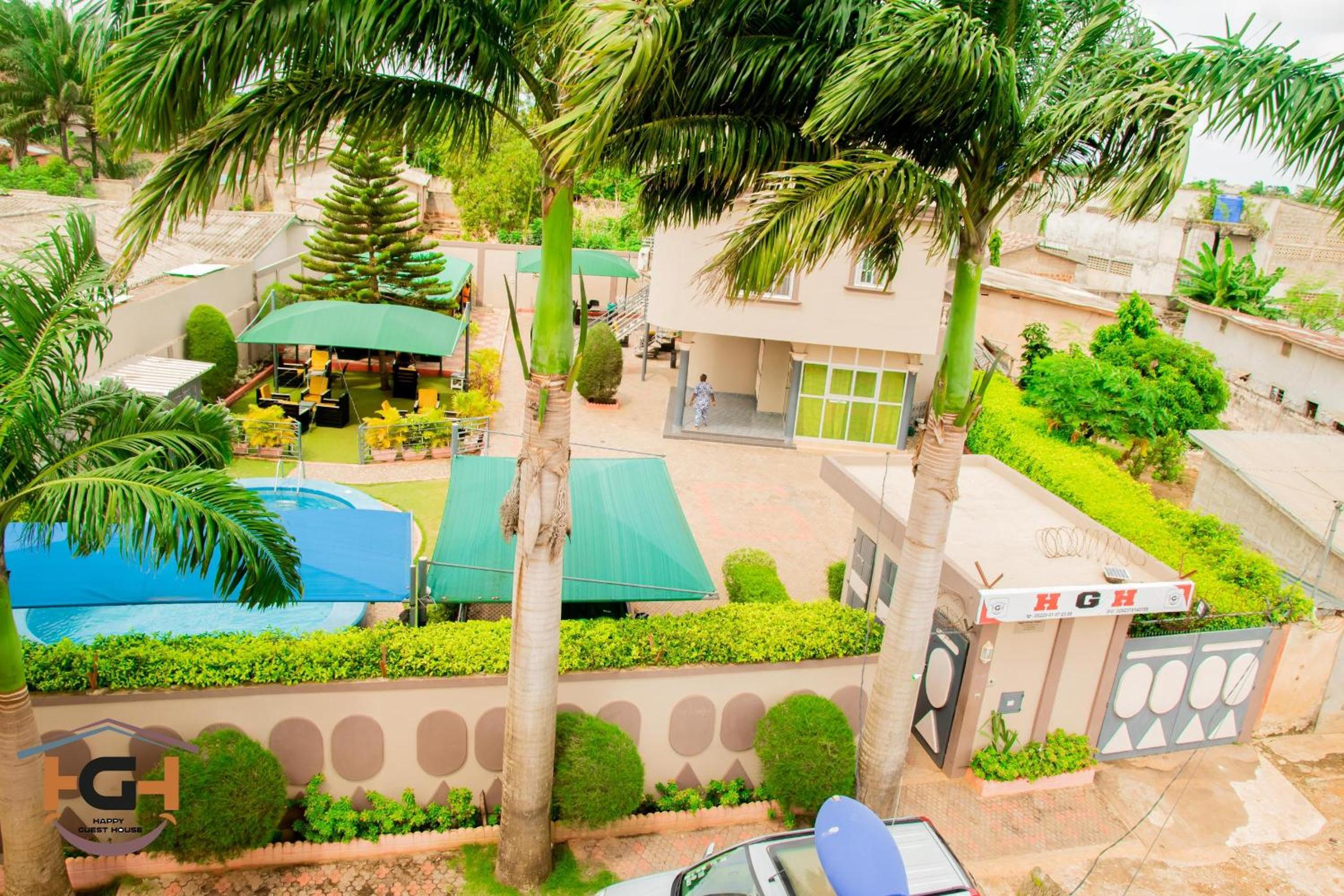 HAPPY GUEST HOUSE - HGH