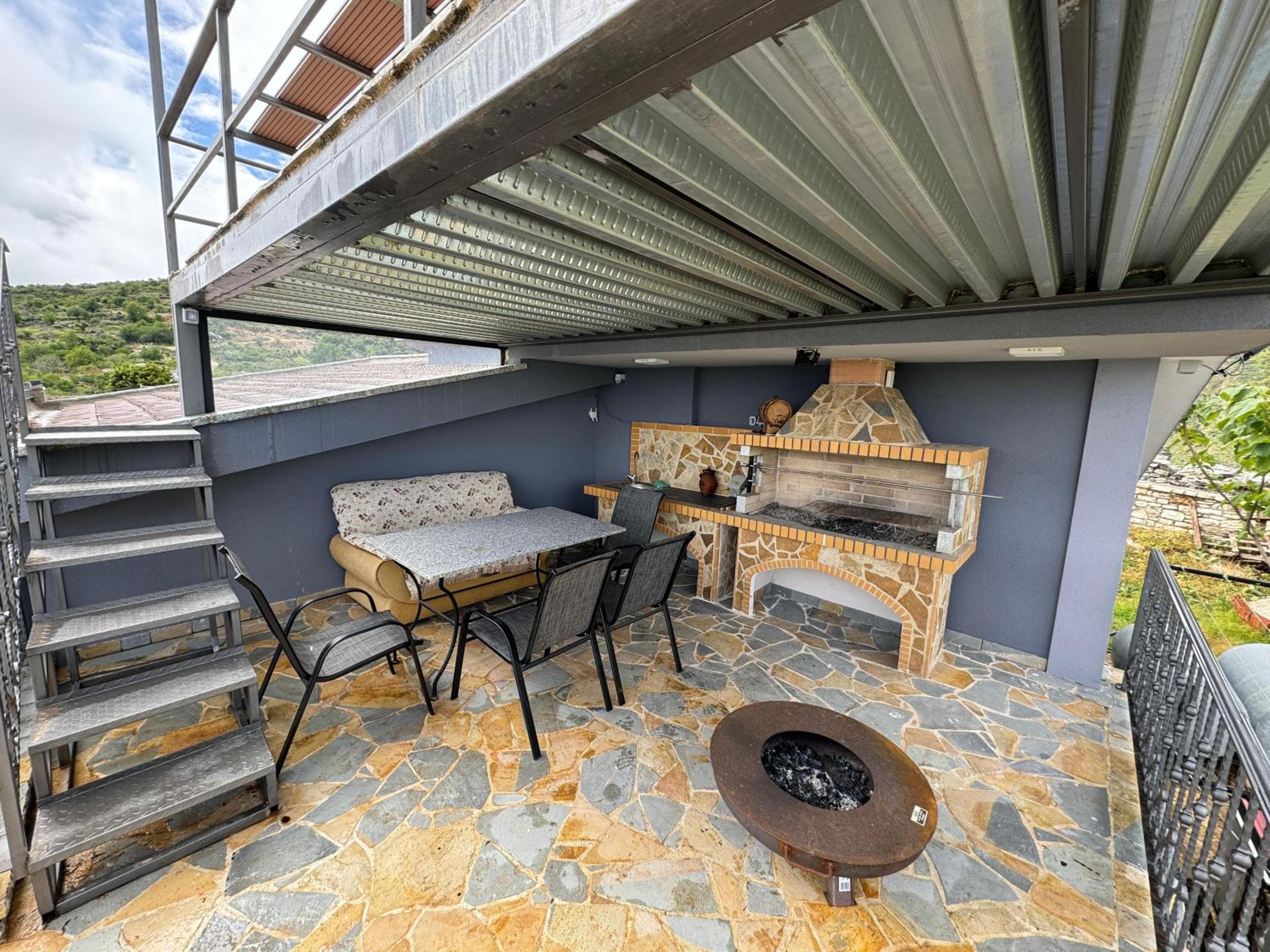 Vjosa Balcony