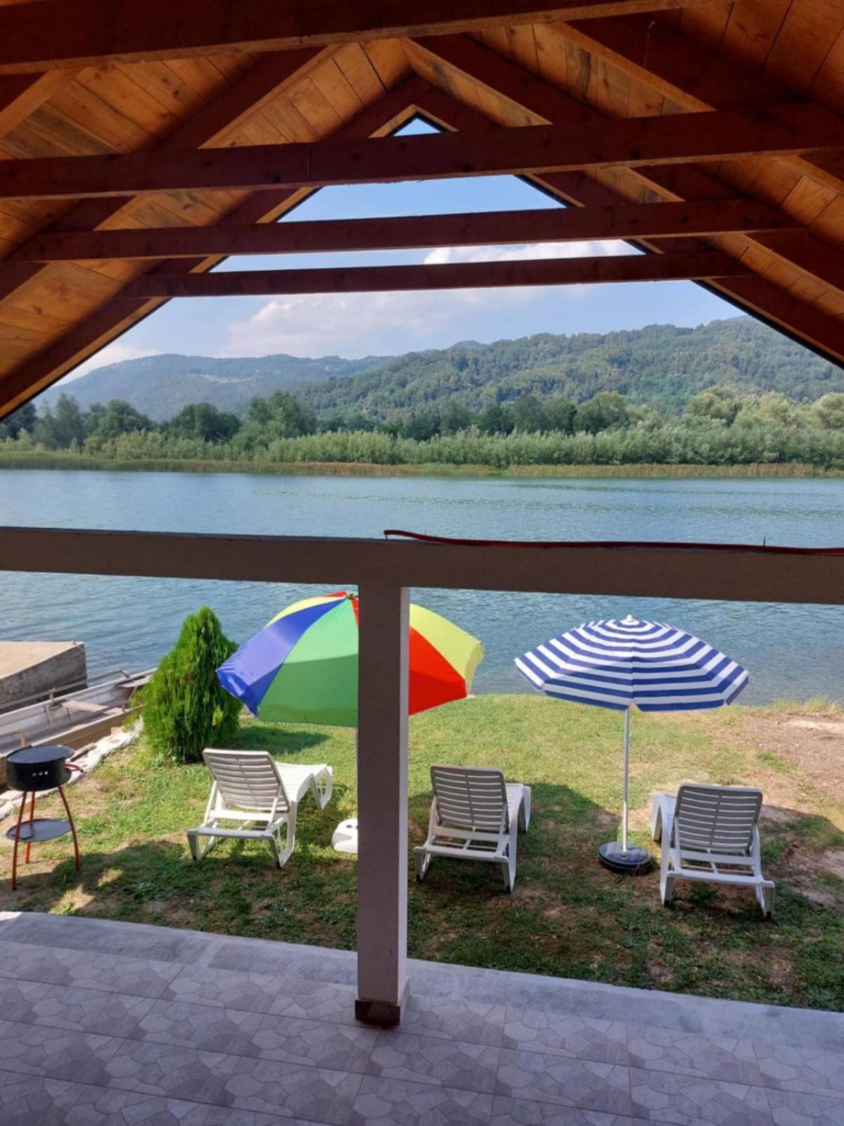 Vikendica Maksim, Zelinje - Zvornicko jezero