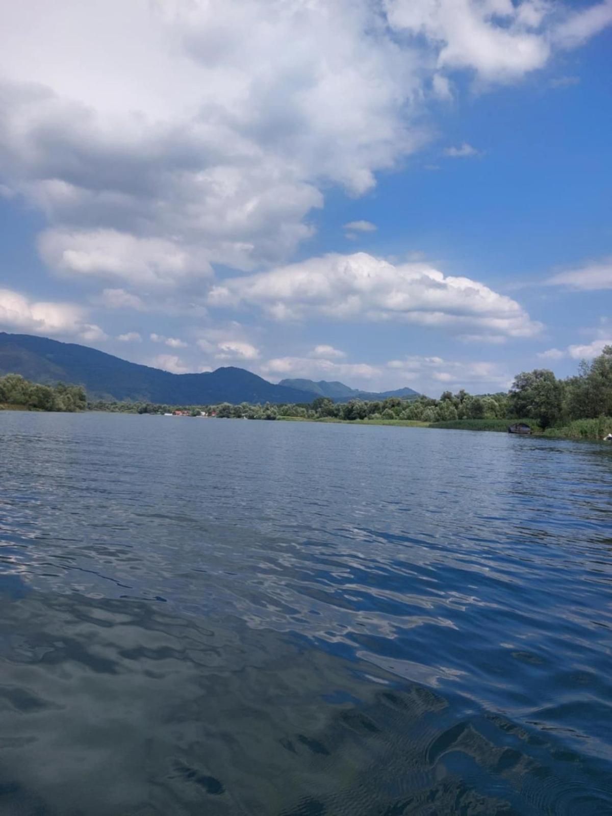 Vikendica Maksim, Zelinje - Zvornicko jezero