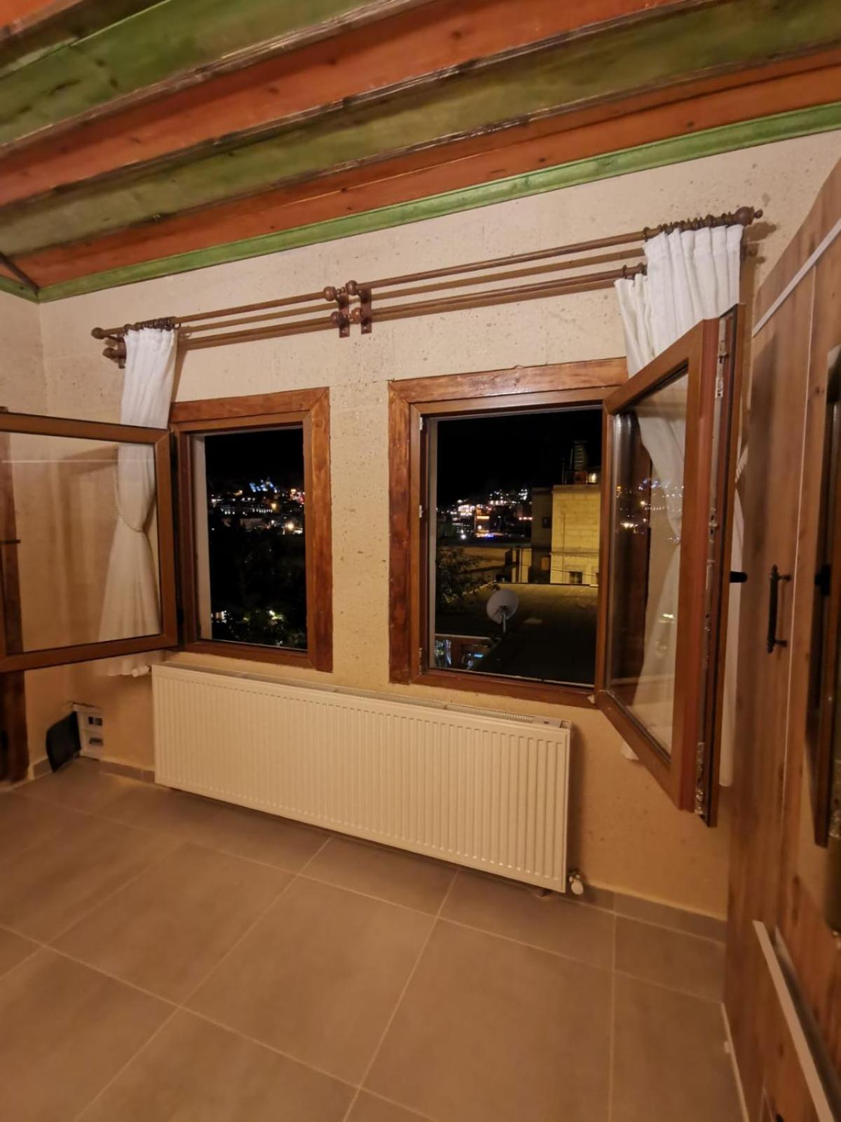 Falcon Cave Suites - Image 13