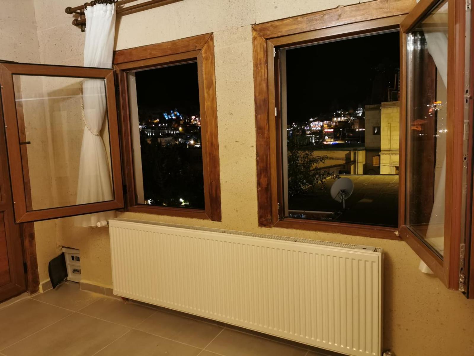 Falcon Cave Suites - Image 14