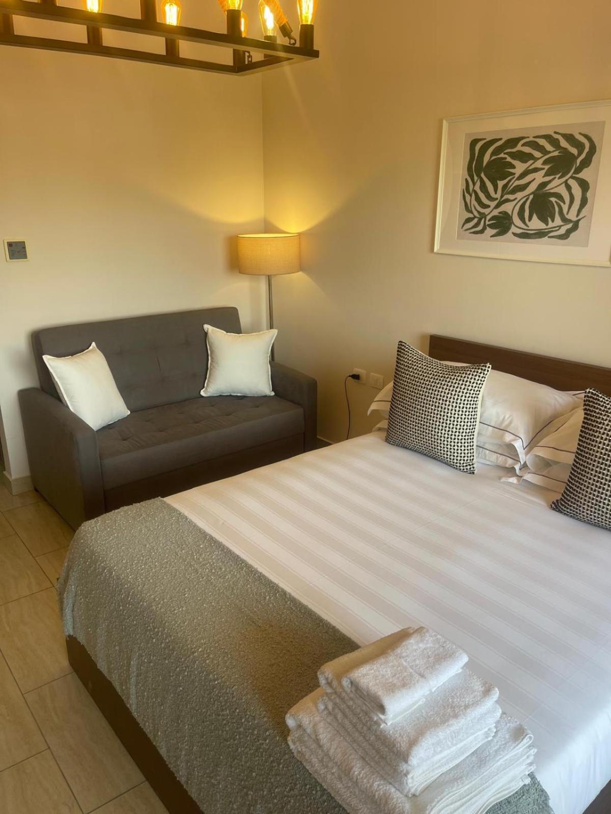 Romantic Apartments Couples Only