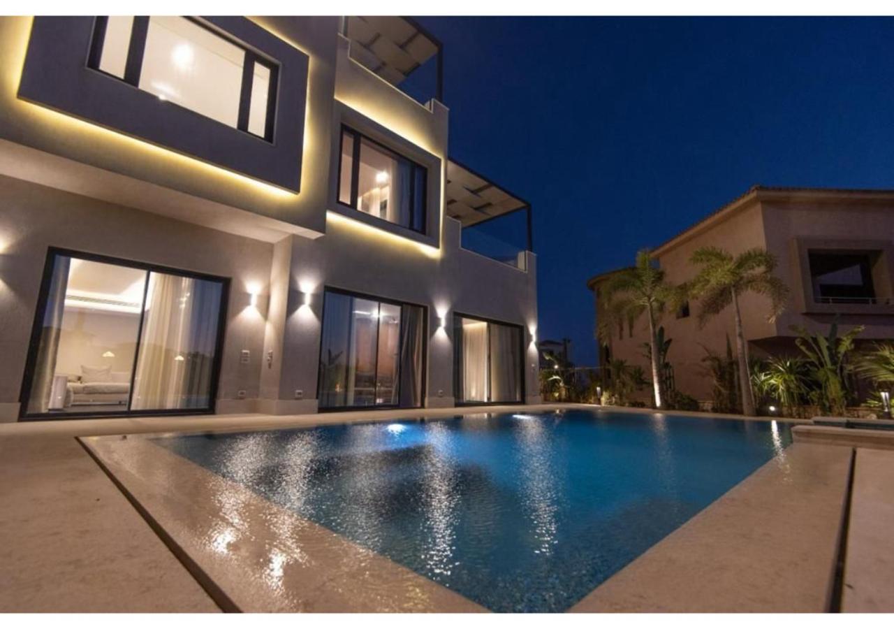 A wonderful stand alone villa with a fully furnished ultra modern swimming pool in Palm Hills in Sheikh Zayed
