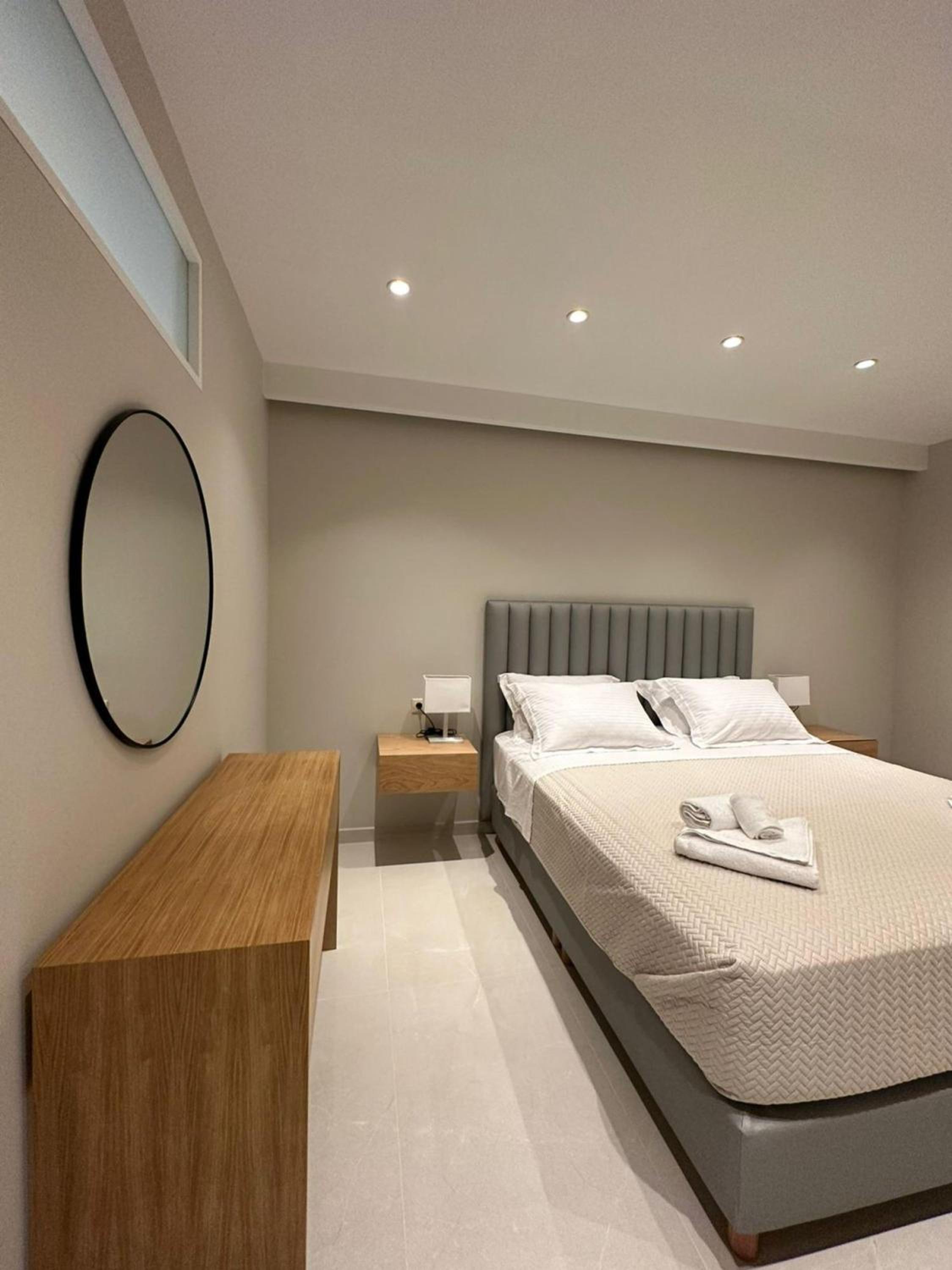 Elpida Luxury Apartments Suites