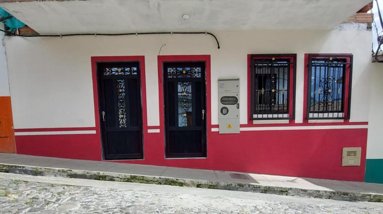 Casa Quetzal Jardin 5 min del Parque