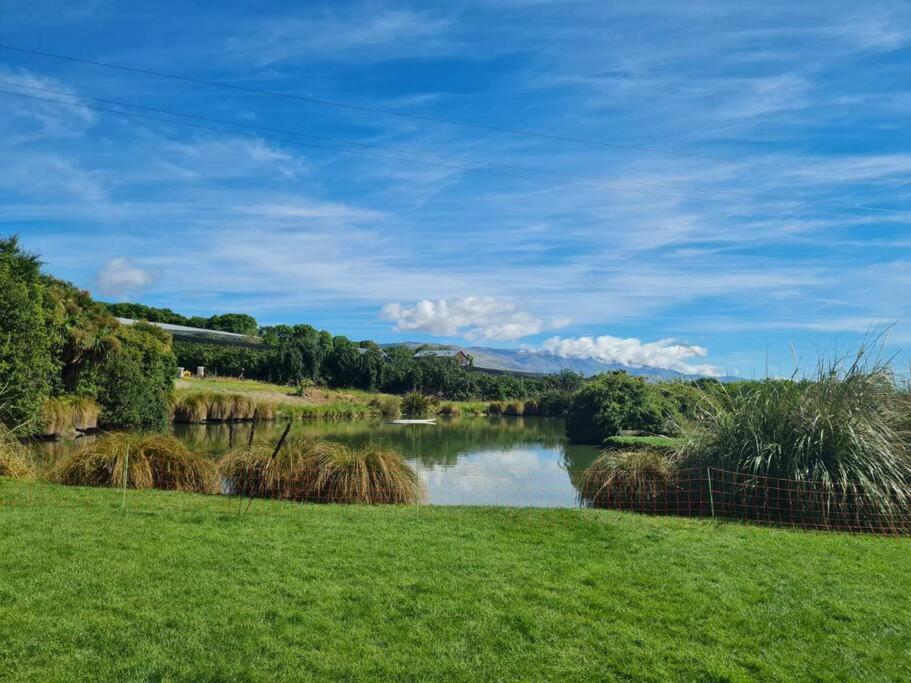 Cosy Rural Retreat view 3