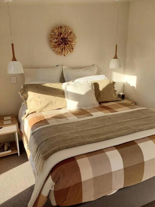 Cosy Rural Retreat view 4