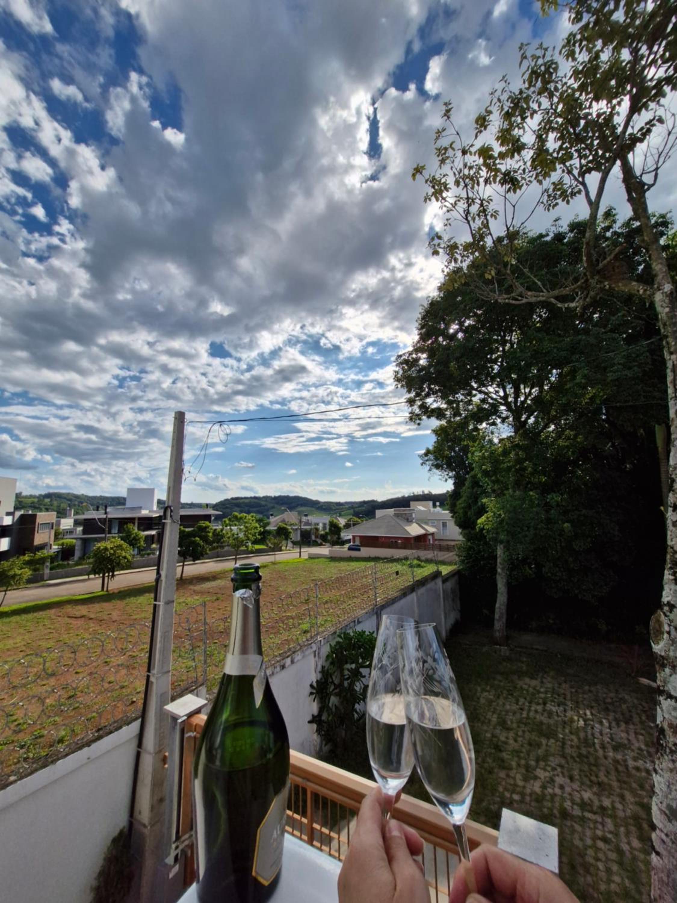 Residência Vista Vale Vinhedos!