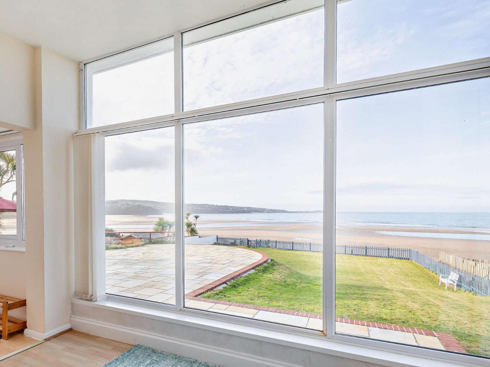 3 Bed in Hayle oc-villa view 2