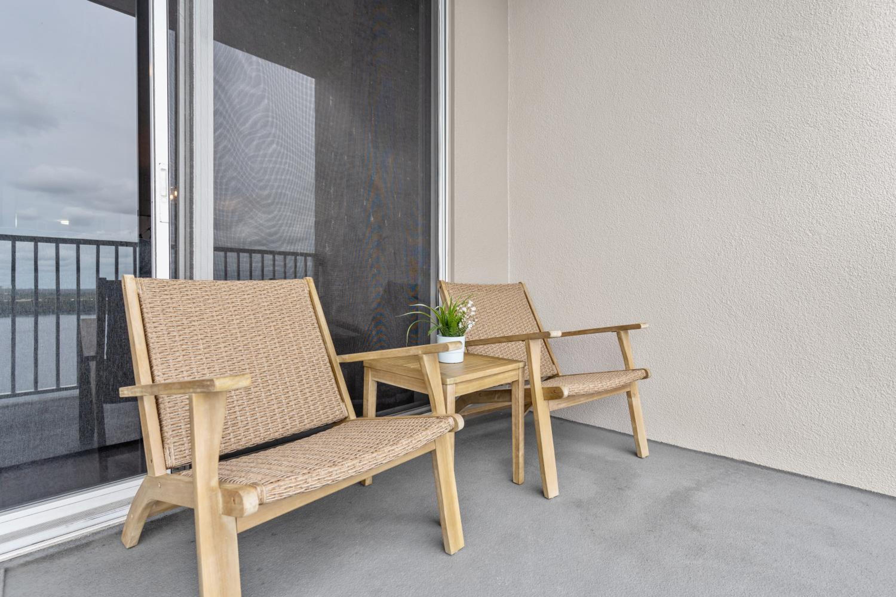 5-Min to Disney Lakeside Retreat