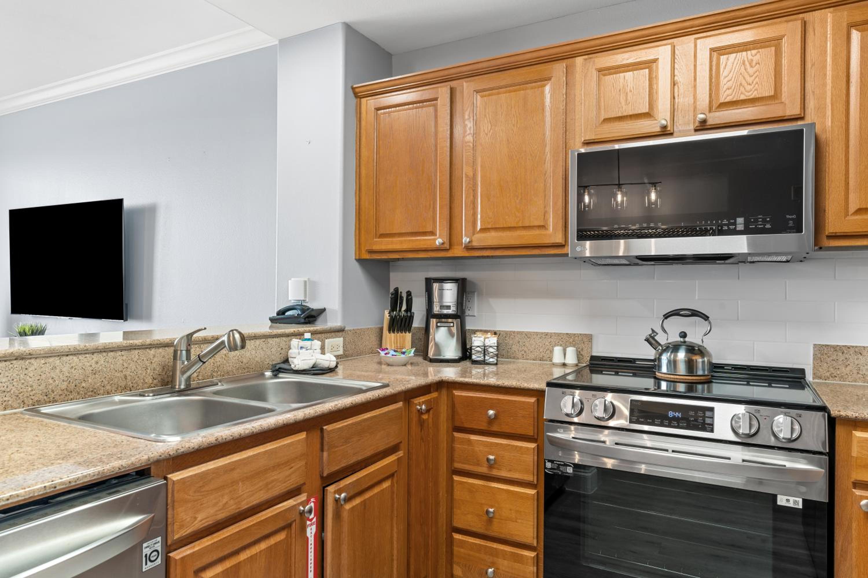 5-Min to Disney Lakeside Retreat