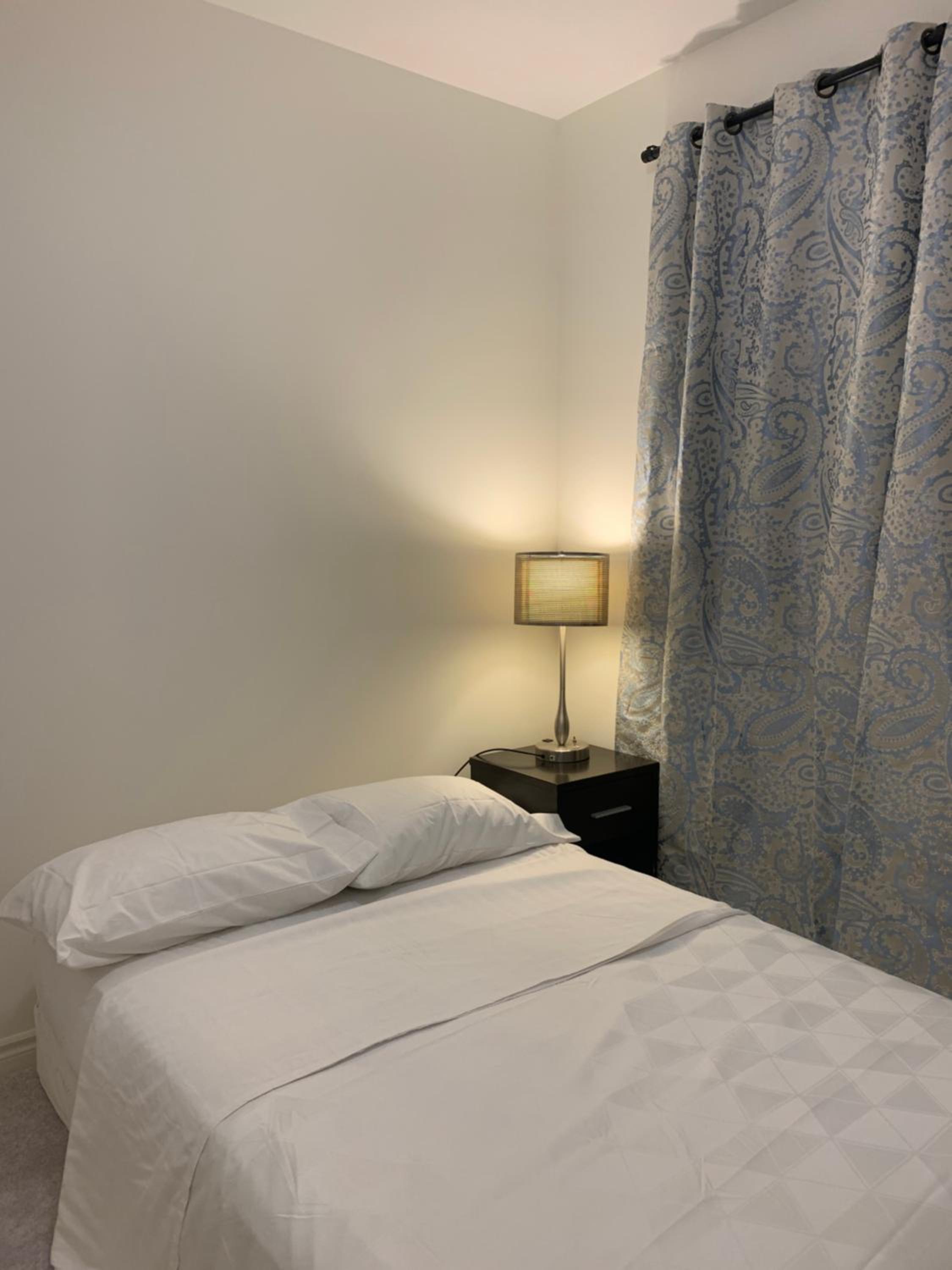 Single Room in North Oshawa