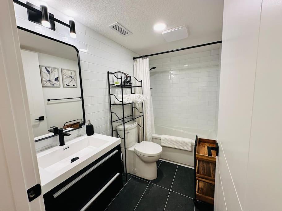 T202 BRAND NEW! The Mountain's Call- Mountain View Stay