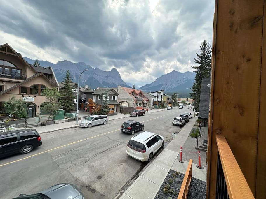 T202 BRAND NEW! The Mountain's Call- Mountain View Stay