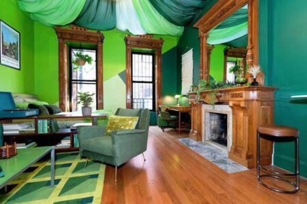 The Green Room: 70s Groove Themed Studio