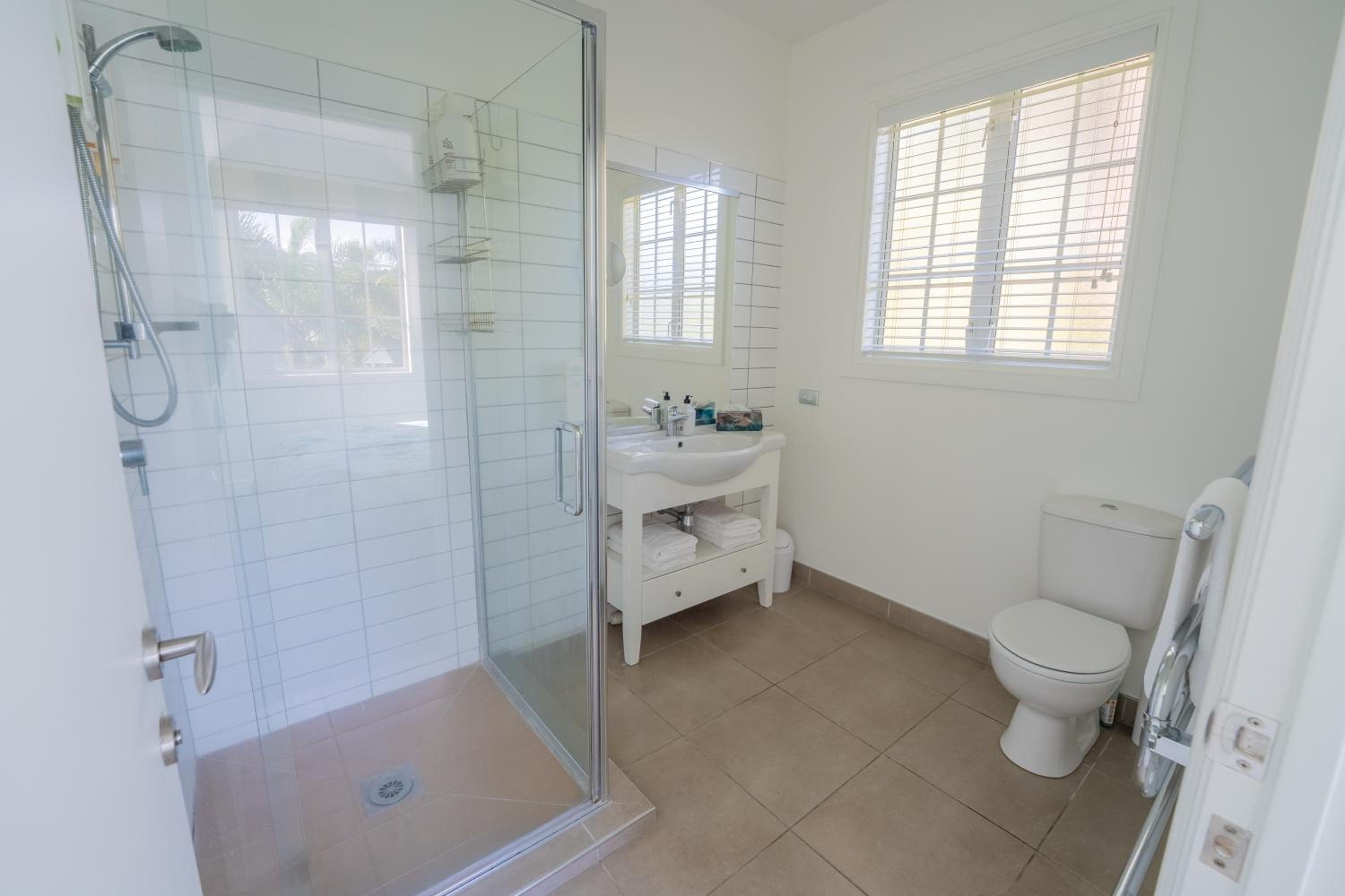 Mototui Cottage 2 or 3 Bedroom - Russell Cottages